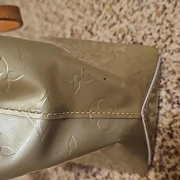 AUTH* Louis Vuitton Authentic Vernis Bag- Mint Green - Picture 12 of 13